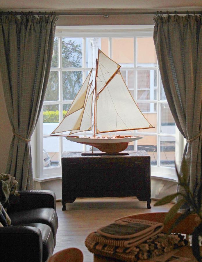 Beautiful Seaside One Bedroom Apartment Shaldon Exterior photo